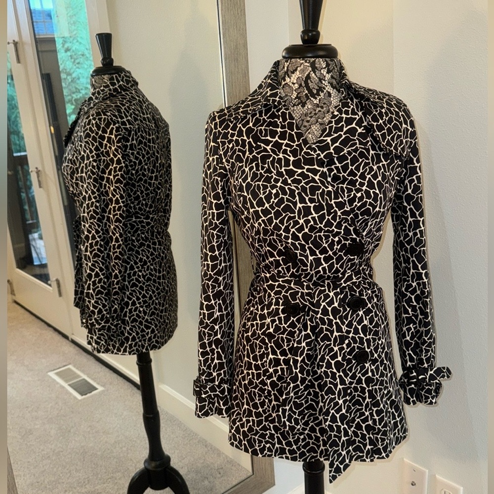 VERTIGO  Paris Double Breasted Jacket Extra Small Black/Cream